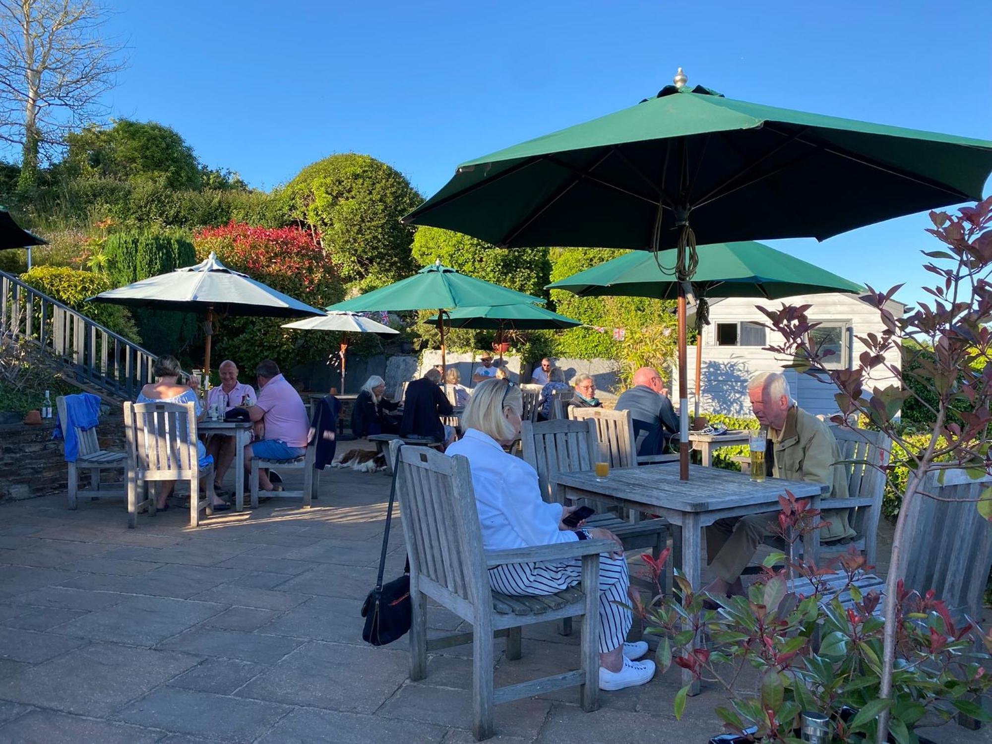 The Globe Inn Kingsbridge  Exterior photo